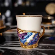 Подарочная красивая кофейная чашка "Бабочки" — фотография 1