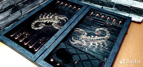 Подарочные нарды под стеклом «Золотой скорпион»