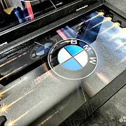 Подарочные нарды под стеклом «BMW M5 Ангельские глазки» — фотография 9