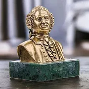 В подарок: Бюст «Ломоносов М.В.» со змеевиком — фотография 1