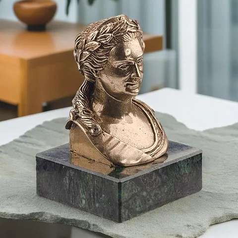 Бюст «Екатерина II» из бронзы в подарок