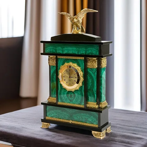 Часы «Орёл» с малахитом и бронзой, 170×60×330 мм — красивый подарок