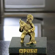 Бронзовая статуэтка «Рыбы» со змеевиком — оригинальный подарок — фотография 1