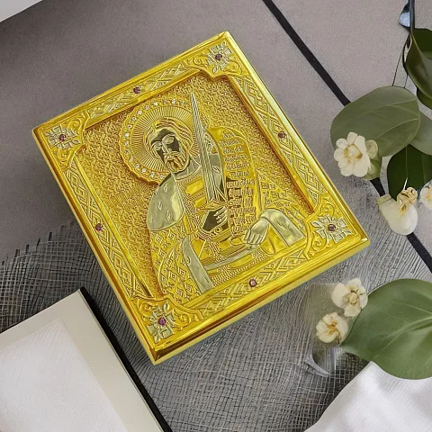 В подарок: Икона "Александр Невский" карманная. Златоуст
